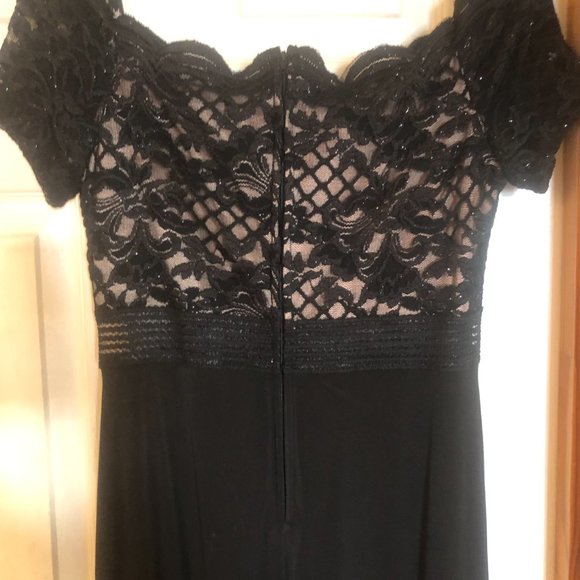 City Triangles black and nude lined lace bodice formal gown Size 11 - Picture 4 of 9